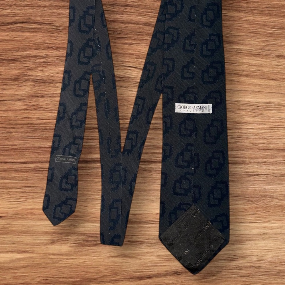 Giorgio Armani Men’s Tie Bundle (3) 100% Silk Made in Italy Classic Neckties - Picture 3 of 9
